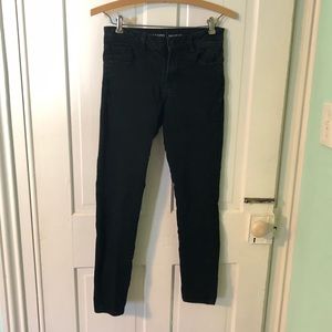 3/$15 🍁 Soft and stretchy black skinny jeans